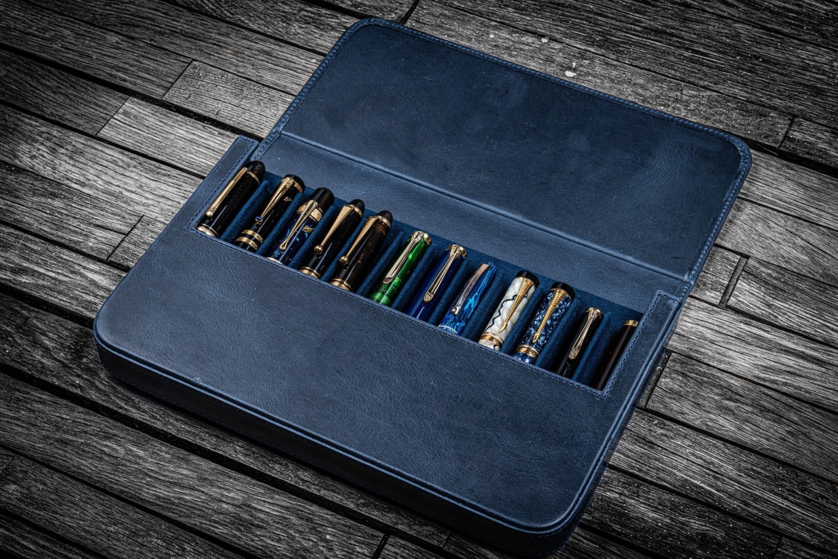 Galen Leather Magnum Opus 12 Slots Hard Pen Case with Removable Pen Tray -