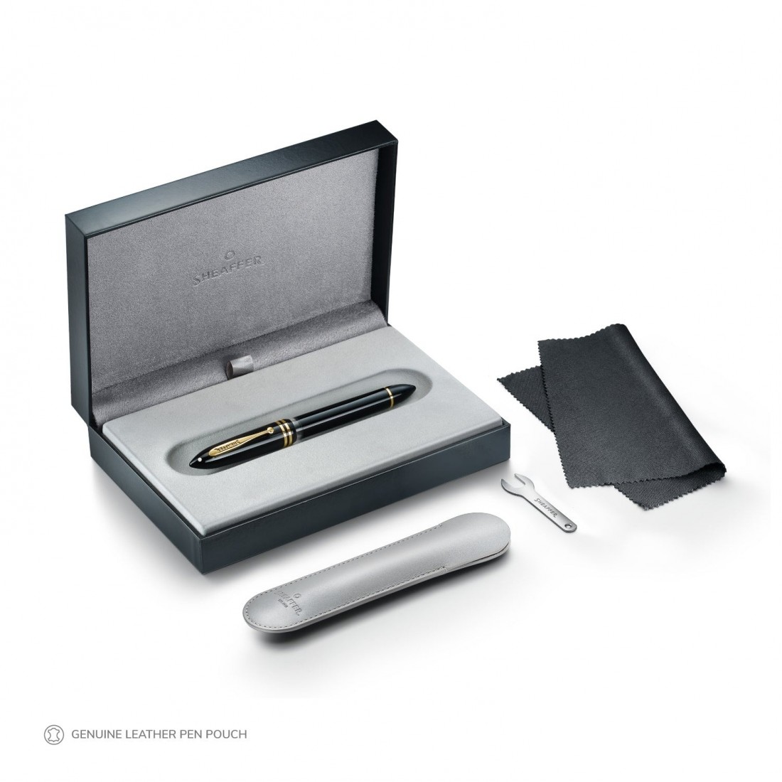 Sheaffer Balance III E893 Glossy Black with Gold trims fountain pen