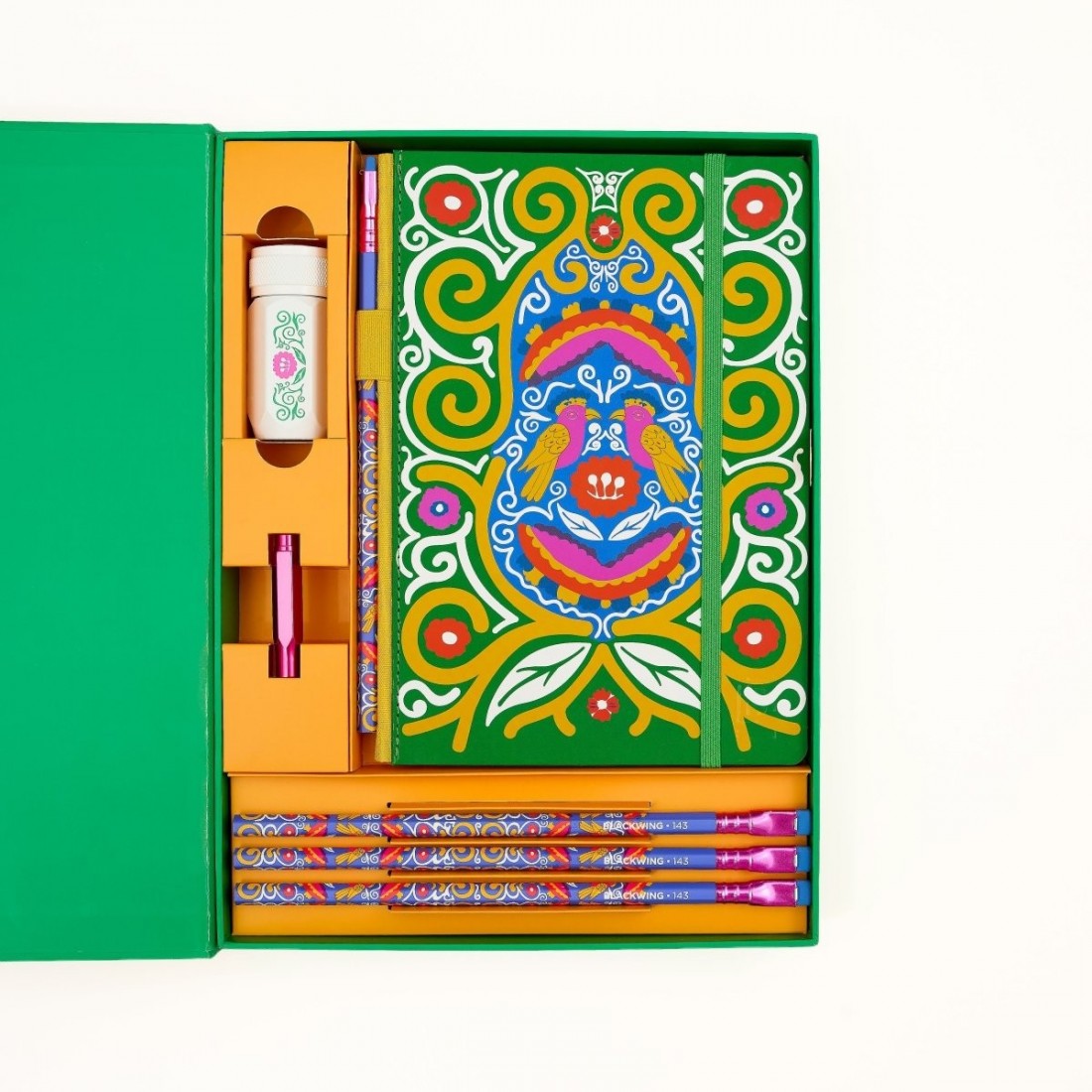 Blackwing Volume 143 - Frida Kahlo Notebook Essentials Set