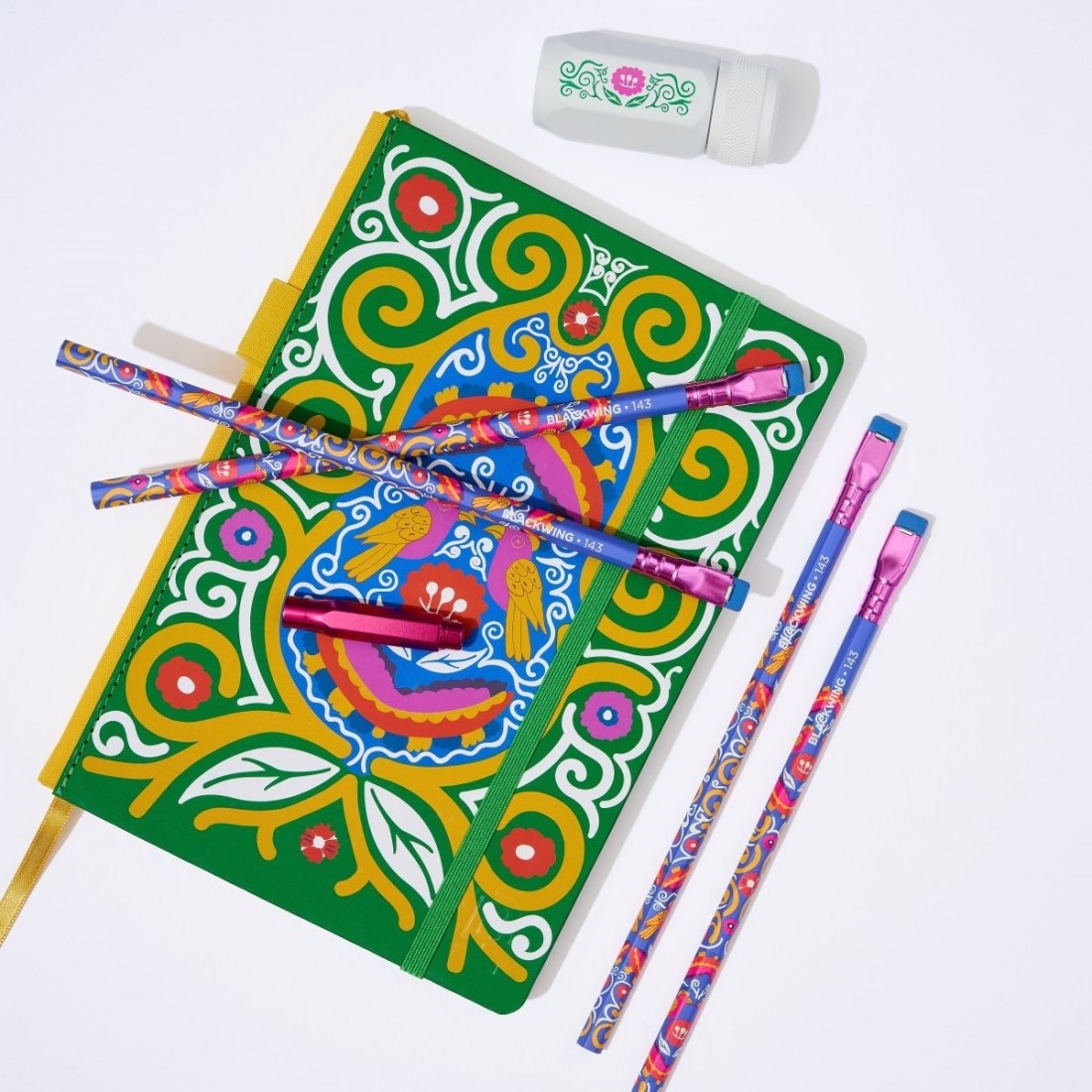 Blackwing Volume 143 - Frida Kahlo Notebook Essentials Set